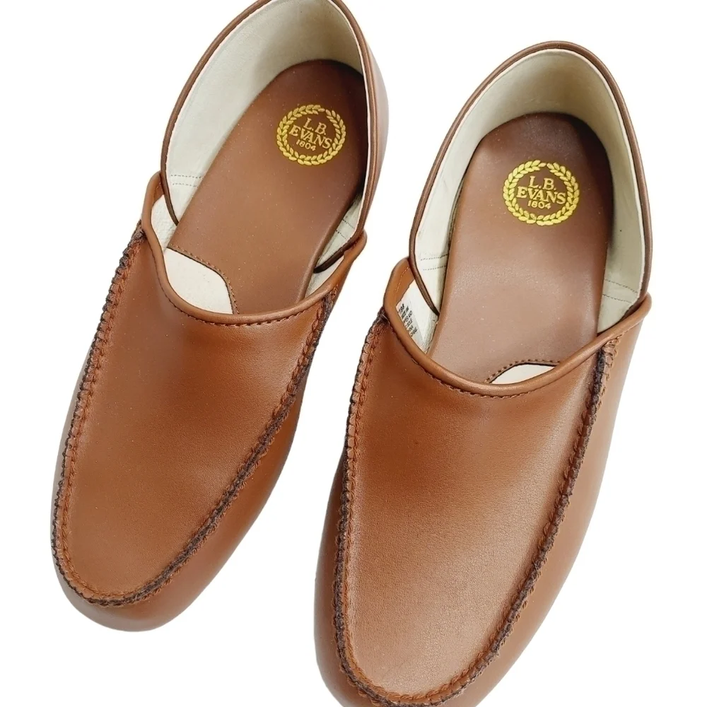 L.B. Evans 9 M Chicopee Slippers Brown Leather Classic Moccasin House Shoe EUC